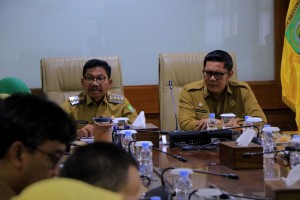 RAPAT FKTS - WALIKOTA1